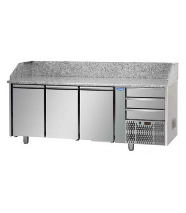 Tavolo refrigerato pizza GN1/1 con 3 porte, 3 cassetti neutri e piano in granito mod PZ03EKOC3