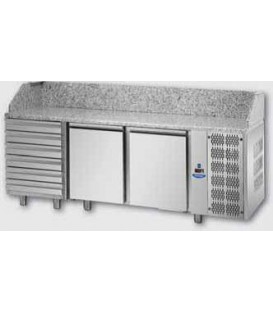 Tavolo refrigerato pizza Gn1/1 con 2 porte, 6 cassetti neutri e piano in granito mod PZ03EKOC6