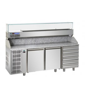 Tavolo refrig. pizza GN1/1 a 2 porte, motore a sinistra, 6 cassetti neutri, piano granito, vetrina refrig. mod PZ03EKOC6SX+VR320