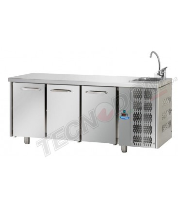 Tavolo refrigerato GN1/1 con 3 porte e piano con lavello mod TF03EKOGNL
