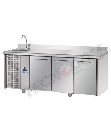 Tavolo refrigerato GN1/1 temp. normale 3 porte, piano inox con alzatina 10 cm, lavello, motore a sinistra mod TF03EKOGNSXLAL