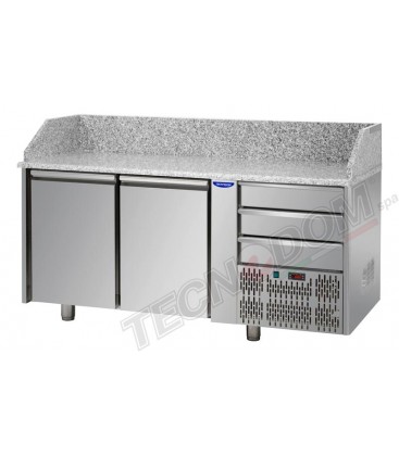 Tavolo refrigerato pizza GN1/1 con 2 porte, 3 cassetti neutri  e piano in granito mod PZ02EKOC3